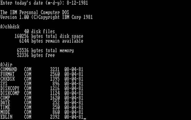 PC-DOS 1.00̋NʗႱIBM PCpPC-DOS 1.00̋NʁBwiŕƂiO[̃fBXvCjALN^[x[X̃[U[C^[tFCXłBꂪ݂Windows OSɂڂĂuR}h vvgvɂȂB[U[̓L[{[huR}hv͂đ삷B}EX͂܂ȂBIBM-PC̓obeobNAbvꂽA^CNbNi`bvjȂ߁AN͍ŏɎ蓮œt͂ĂB̃VXeł́AS64KbytesŁADOS̐LTCY13KbytesA[U[̈悪51KbytesƂȂĂB