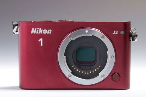 カジュアルに超高速連写を楽しめる軽快ミラーレス ニコン「Nikon 1 J3」 (1/4) - ITmedia NEWS