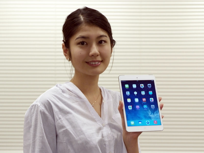 iPad Air͗莝OƂȂiʐ^jAiPad mini RetinafBXvCfȂЎł₷iʐ^Ej