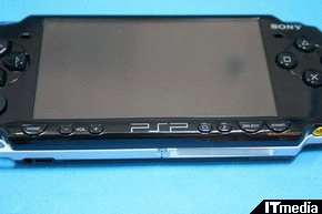 新型「PSP-2000」徹底検証――本体ハード編 (1/3) - ITmedia +D Games