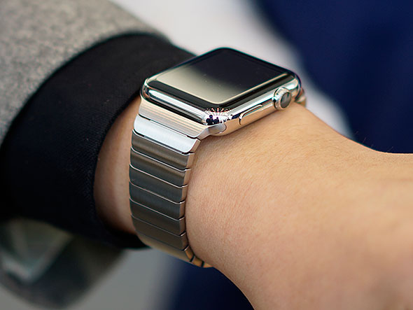 試着して初めて分かる Apple Watch ミラネーゼループの「柔らかさ」、リンクブレスレットの「すごさ」 - ねとらぼ