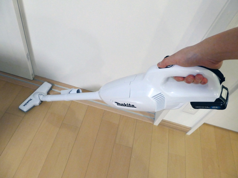 プロ御用達、マキタの紙パック式スティック掃除機を家で使ってみる (1/2) - ITmedia NEWS