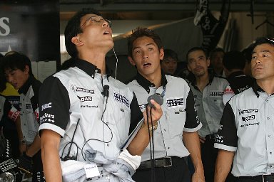 News：鈴鹿8耐フォトレポート――名場面からお約束のカットまで