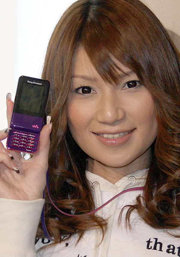 http://www.itmedia.co.jp/news/articles/0812/08/news086.html#l_mmi_au_01.jpg