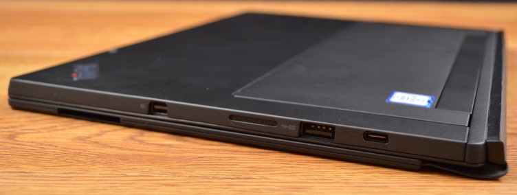 ThinkPad X1 TabletUSB Type-CAUSB 3.0AXs[J[AMini DisplayPortsNbNŊgt