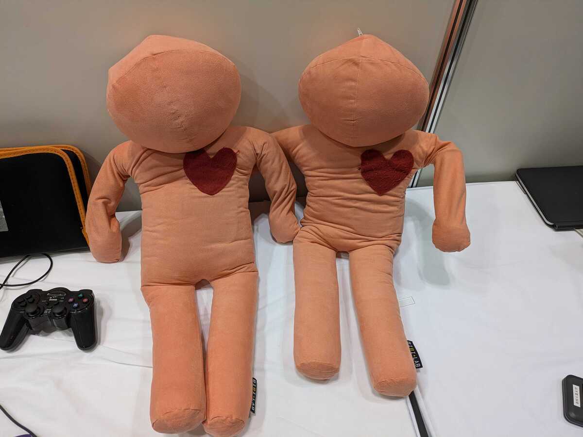 永遠の愛の象徵 ロマンティック 恋人たちの抱擁像 わたしが恋人になれるわけないじゃん、ムリムリ！ 𝘖𝘰𝘻𝘶𝘬𝘢 𝘔𝘢𝘪