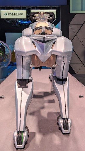 日本のロボット ツバメインダストリ「アーカックス」 搭乗、ビークルモードから