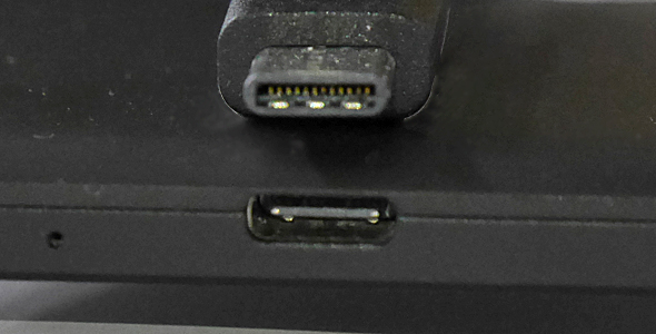 USB Type-CRlN^
