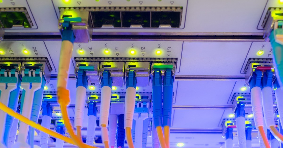 「光ファイバー価格が最大5倍超」、AIデータセンター建設ラッシュが招く“供給危機”