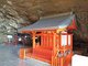 日南海岸に面する“塩害に悩む”国名勝の神社にチタン材が初採用、新日鐵住金