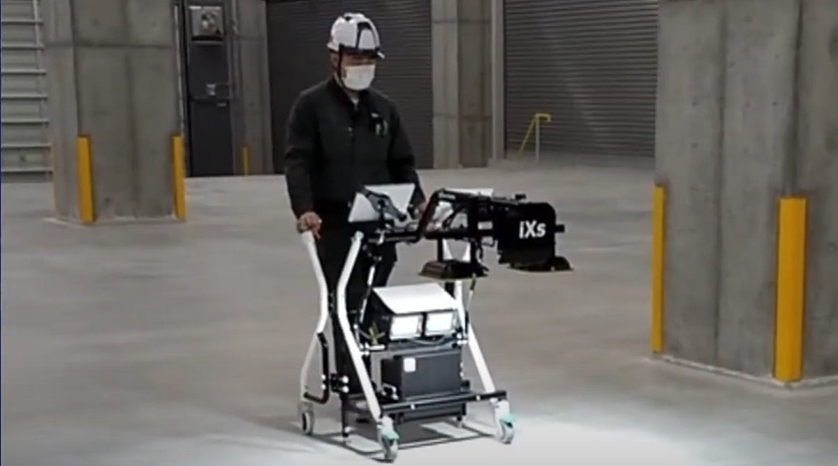 1日2000m2撮影する床面ひび割れ検知ロボ「Floor Doctor」 「NETIS」登録：ロボット - BUILT