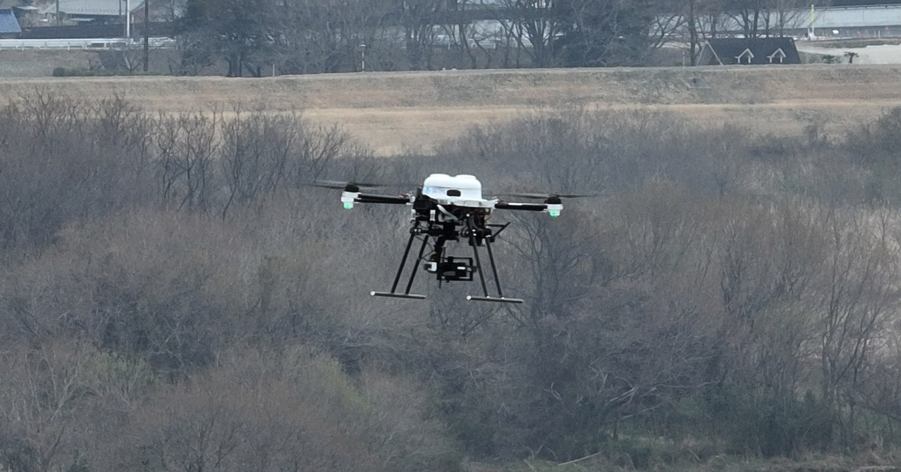 新幹線のトラス橋をドローンレベル3.5飛行で点検 スカイピークとJR東海