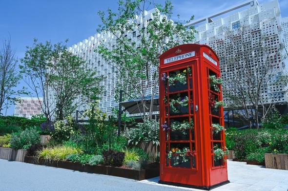 英国パビリオンの赤い電話ボックス