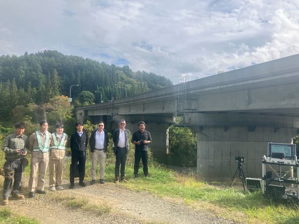 �����DRONE SPORTS�̋������؃����o�[