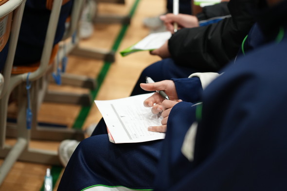 �M�S�Ƀ�������鐶�k����