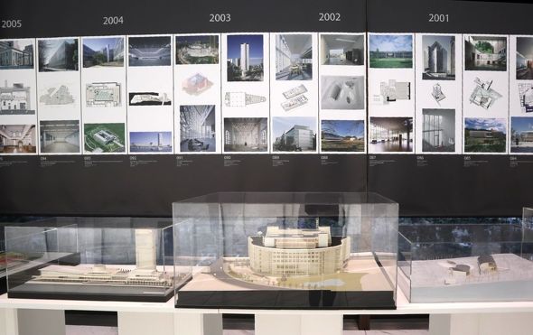 �W���̈ꕔ�B�͌^�͍�����u��냁�b�Z �V���R���x���V�����Z���^�[ ���㓇�r���v�u�e���r�����v�uTRIAD�v