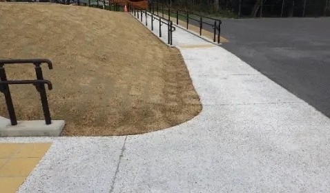 �L�c�w�O�o�X�x�C�Ɏ{�H����CP�R���N���[�g��PRC��