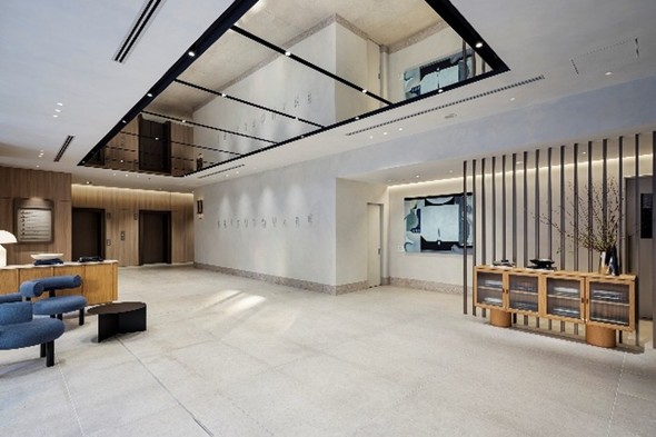 �G���g�����X