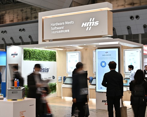 HMS Networks�̃u�[�X�S�i�B�z�e���A�����}���`�T�C�g�A�f�[�^�Z���^�[�Ȃǂ�ΏۂƂ������i�Q��W������