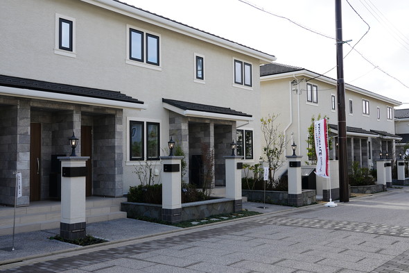 �e���̓����ɃK�X�����̊X�H����z��