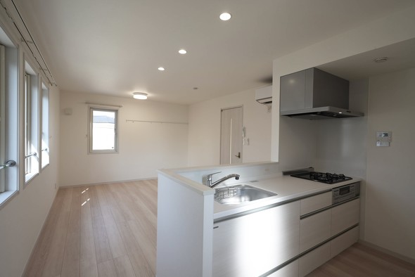 �Z�˂̓��ρB�A�C�����h�L�b�`��