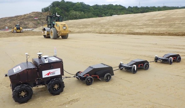 A4CSEL AGV��Geo-DX Compaction�̑��葕�u����������A���y�̒��łߕi���𑪒�