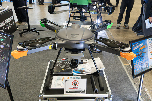 �d�����̎Y�Ɨp�h���[���uBuild Flyer Chrome�i�r���h�t���C���[�N�����j�v�BIP23�����̖h�����\�ƍő啗�����b20���[�g���ɑς���ϕ����\�������