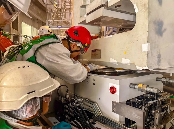 �Z�N�^�[���W���[���̐ڑ����