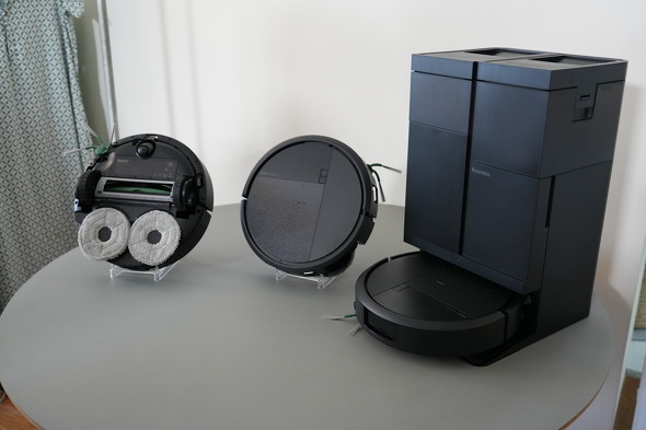 �uRoomba Plus 515�v�̏[�d�X�e�[�V�����́A���b�v�̉������Ɖ����ɂ�銣���@�\�������