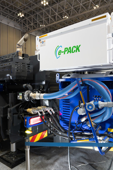 �o�b�e���[�� e-PACK��GR-700N���Ȃ������z�[�X�Ɣz��
