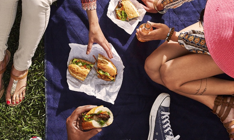 Uber日本展開で「UberEATS」が果たす役割：新しい働き方を生む効果も 