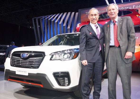 Subaru 新型 フォレスター をnyショーで世界初公開 Suv競争に攻勢 歴代フォレスターも展示 1 2 ページ Itmedia ビジネスオンライン