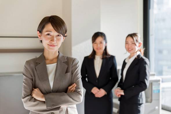 「女性社員の満足度」が高い職種ランキング 2位は「英文翻訳」 1位は……？：給与、やりがい、人間関係が重要 ITmedia ビジネスオンライン