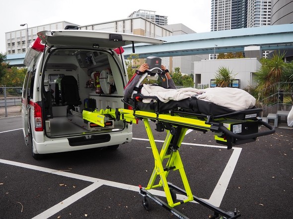 Dmm子会社ベルリング 新型救急車を公開 第3の救急車メーカーとして22年の量産化を目指す C Cabin 2 3 ページ Itmedia ビジネスオンライン