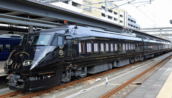 観光 列車 九州 jr JR九州の観光列車「36ぷらす3」の料金や旅行プランを解説！【実際に乗ってみた】