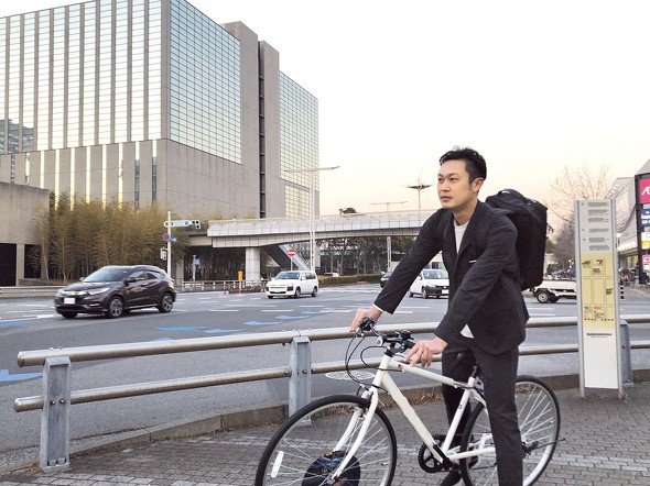 イオンが自転車通勤に適したセットアップスーツ発売 Aokiやワークマンも 高機能スーツ に商機 高機能生地を使用 Itmedia ビジネスオンライン