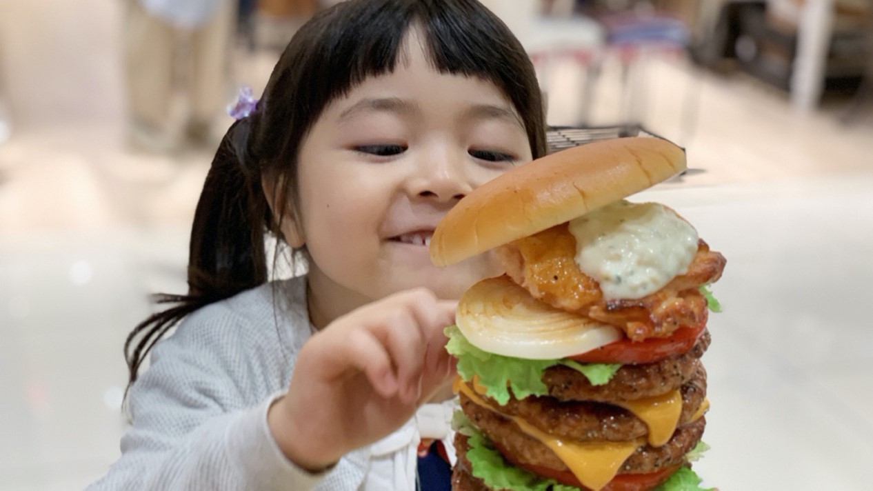 よく利用するファストフード店「ハンバーガー」が1位　コロナ禍で利用方法に変化が？