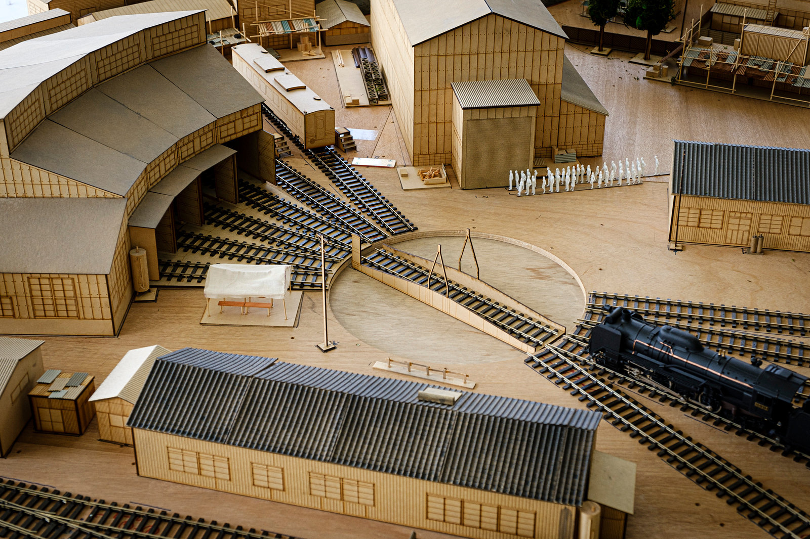 映画『シン・エヴァンゲリオン劇場版』 「第3村ミニチュアセット」展示