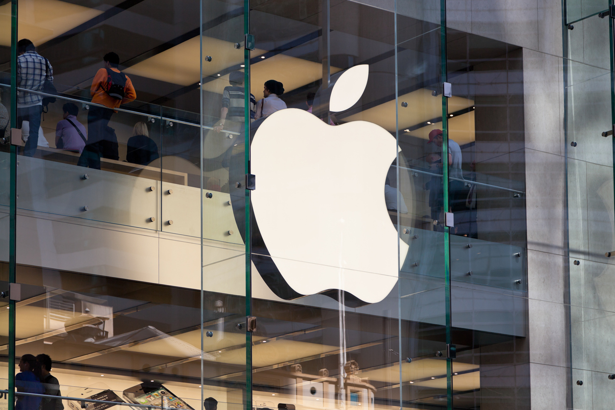 アップル、iPhone売上高50％増　中国で好調