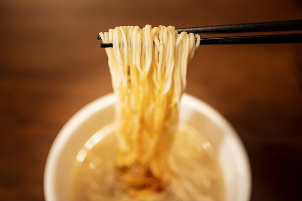 400万食を突破した一蘭のカップ麺 なぜ 具ナシ なのか ヒットの秘密はマーケティングにあり Itmedia ビジネスオンライン