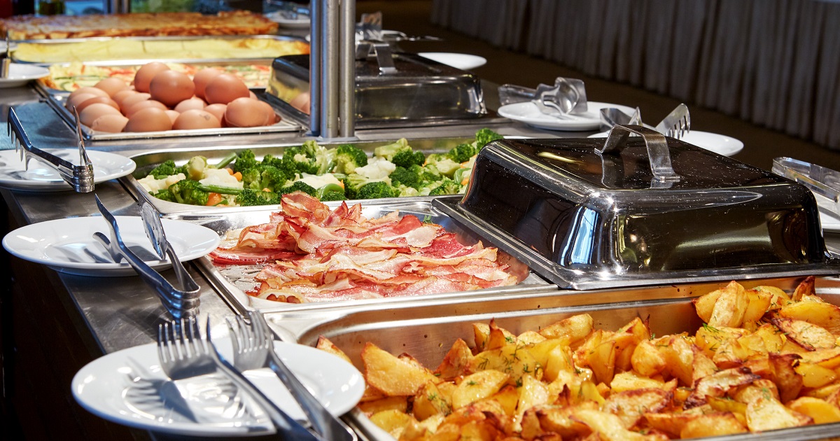 ビジネスホテルの“無料朝食”、気になる原価は一体いくら？ 激化する“朝食合戦”から見るホテルの今：瀧澤信秋「ホテルの深層」（1/4 ページ