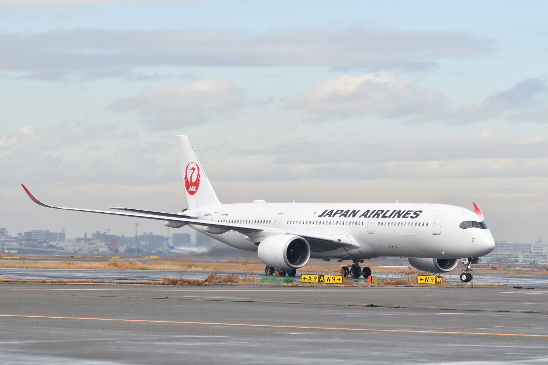 希望退職を募集することになったら、私はJALを辞めます」 日本航空・菊山英樹専務：日本航空の行方【前編】（1/4 ページ） - ITmedia  ビジネスオンライン