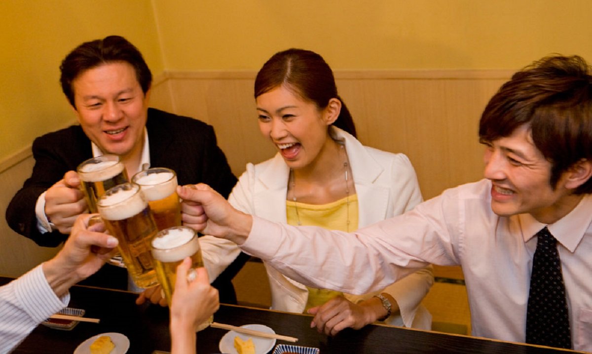 上司 と 飲み 会