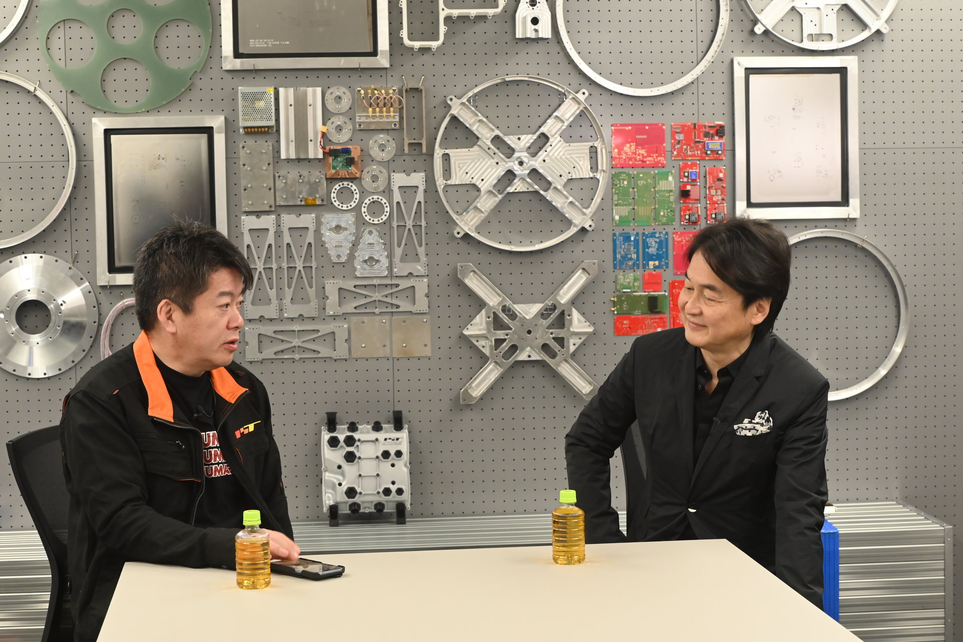 ホリエモンが見通す「日本の自動車産業の未来」 テスラが持つ真のコアテクノロジーとは：ホリエモン×夏野剛（3）（1/2 ページ） - ITmedia  ビジネスオンライン