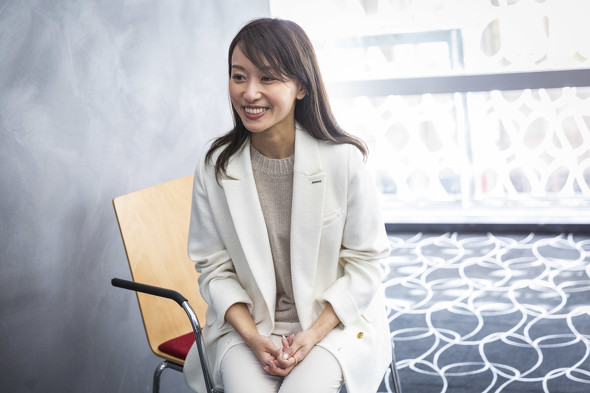 浜辺美波を新ミューズに起用 資生堂 エリクシール が代にエイジングケアを訴求する狙い Z世代に刺さるマーケ 2 5 ページ Itmedia ビジネスオンライン