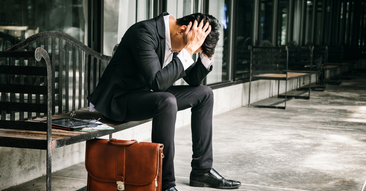 会社 ストア 靴 退職