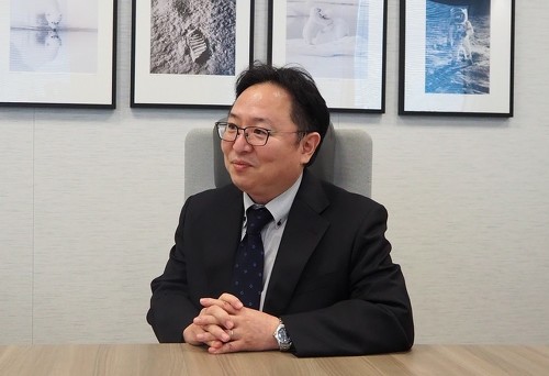 �}�l�W�����g