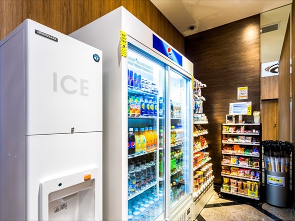 �A�p�z�e���󑐑��O�k