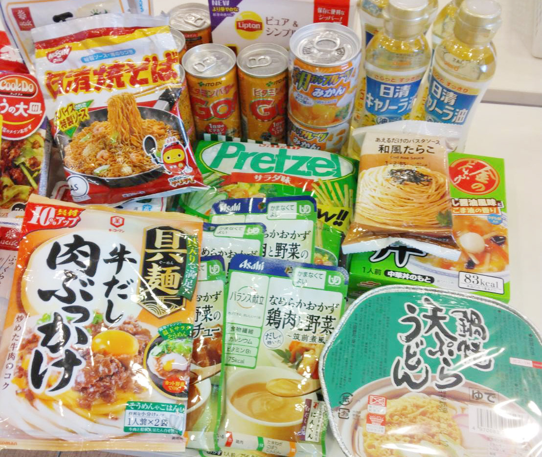 食品の配布を通じて、困窮するこどもや家庭に寄り添う「フードパントリー」 ITmedia ビジネスオンライン