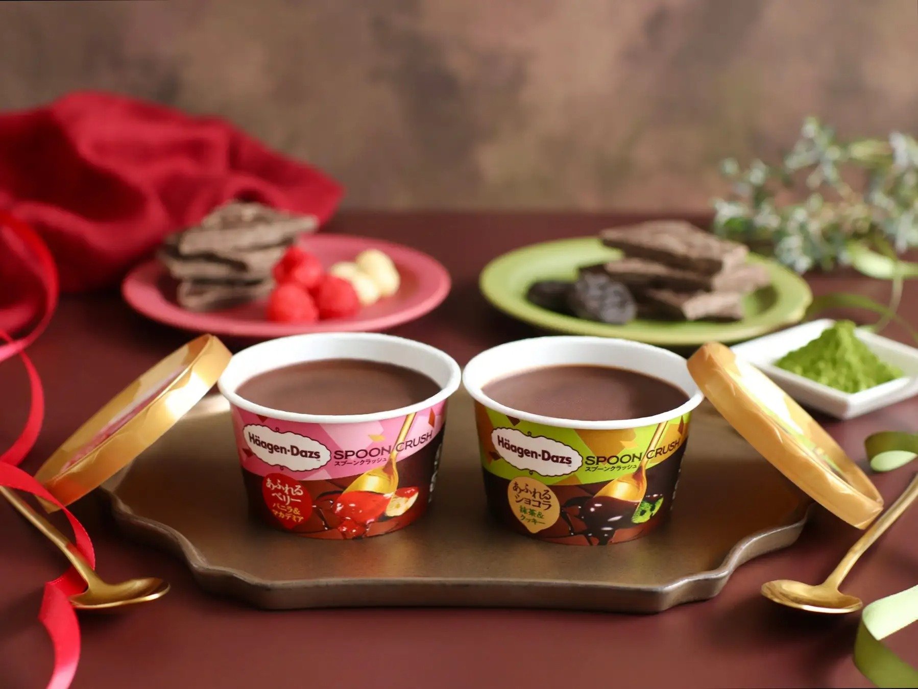 激レアイイヨコイヨHäagen-Dazs あふれるベリー スプーンクラッシュ ハーゲンダッツの新作は「映え」意識 スプーンで割るアイス、6年がかり